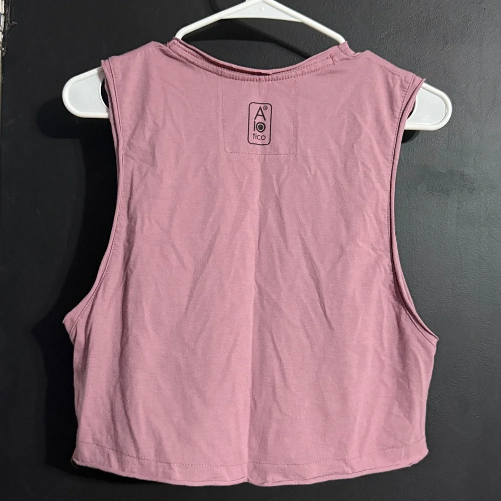 Alotico Cropped Mauve Pura Vida Costa Rica Muscle Tee Size: L